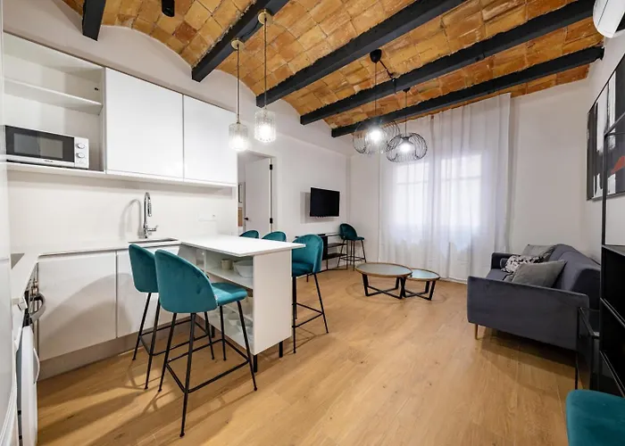 アパート Bebarceloner Eixample - 4 Bedrooms *
