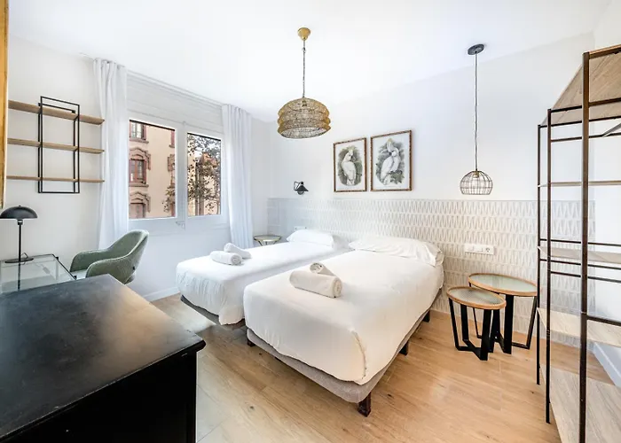 Bebarceloner Eixample - 4 Bedrooms アパート バルセロナ