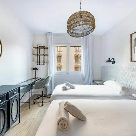 Bebarceloner Eixample - 4 Bedrooms Apartment Barcelona
