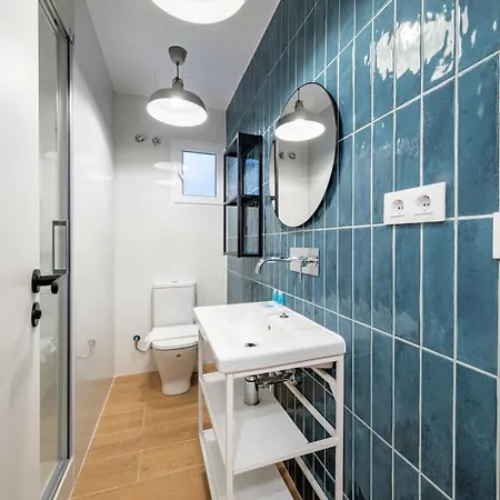 Bebarceloner Eixample - 4 Bedrooms Apartment *