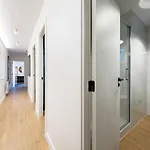 Bebarceloner Eixample - 4 Bedrooms Apartamento