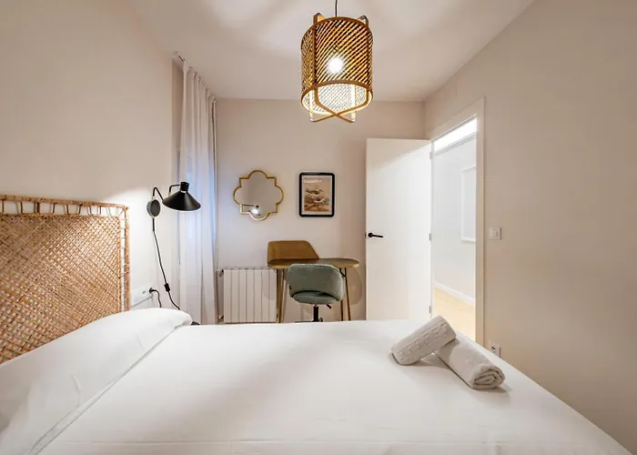 Bebarceloner Eixample - 4 Bedrooms Апартаменты Барселона
