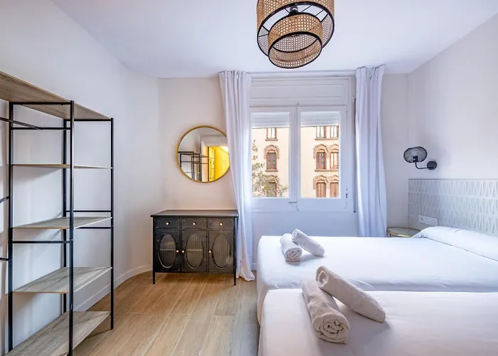 Bebarceloner Eixample - 4 Bedrooms Апартаменты *